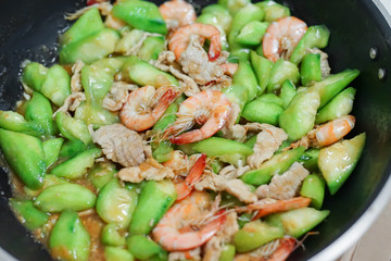 Stir fried Angled loofah with shrimp and pork.