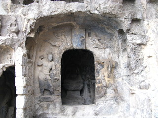 Fototapeta na wymiar Longmen Grottoes, Luoyang, China