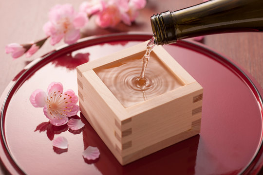 枡酒 Images – Browse 458 Stock Photos, Vectors, and Video | Adobe