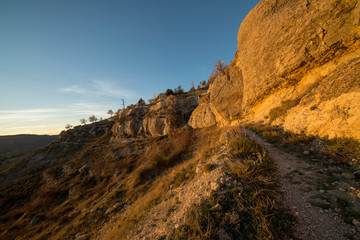Obraz premium Mountains around Morella in els ports during sunset