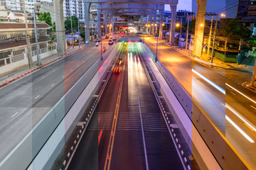 Obraz premium Different shade color of High view of car traffic at the tunnel junction