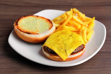 Hamburguesa de ternera con queso