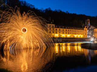 Oeil de feu à Brantôme en dordogne