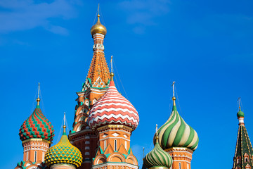 Fototapeta na wymiar Beautiful view of St Basil's Cathedral in the morning with blue sky, Moscow, Russia