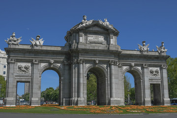 Fototapeta na wymiar Close-up of the Puerta de Alcalá in Madrid