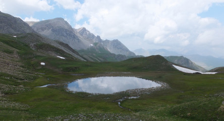 lac de montagne