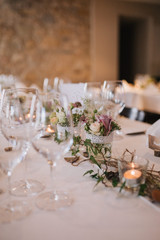 Festlich gedeckter Tisch