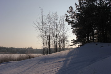 Obraz premium Snowy hill