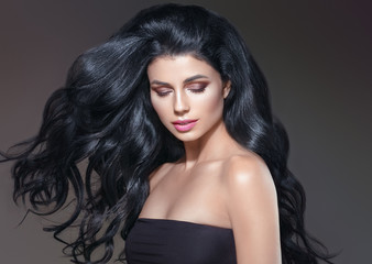 Naklejka premium Beautiful hair woman healthy skin and hairstyle 