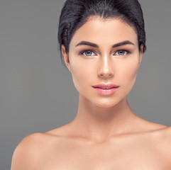 Natural makeup woman healthy skin beauty model