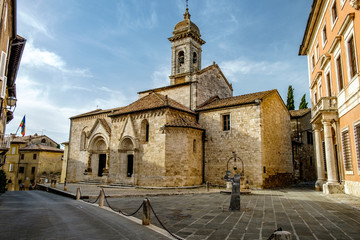 Fototapeta na wymiar Collegiatta San Quirico e Giolitta in San Quirico d'Orcia, Tuscany, Italy