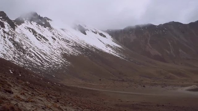 Fog and snow in Nevado de Toluca
