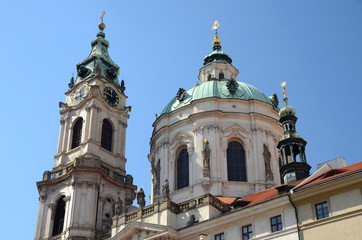 Fototapeta na wymiar St. Nicholas Church in Prague