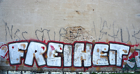 FREIHEIT Graffiti an Steinwand