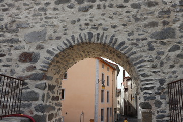 Village de Saint Paulien en Haute Loire - Remparts de la ville fortifiée