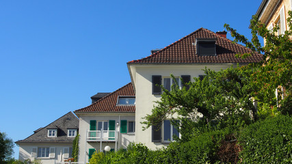 Fototapeta na wymiar Stadtvillen, Altbauten in Süddeutschland