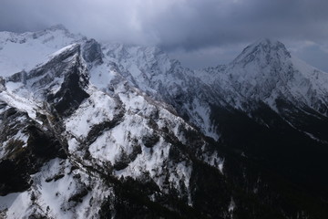 Obraz premium 雪の八ヶ岳連峰 硫黄岳山頂から赤岳横岳を望む