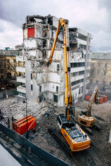 House/ building demolition