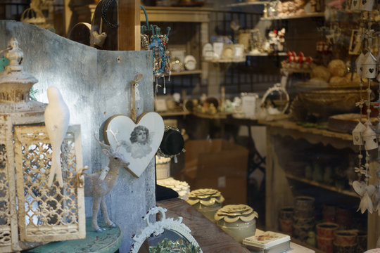 Brocante de charme-1-