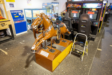 Antique Arcade Parlour Game Riding Horse