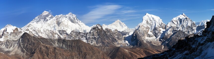 Fototapeta na wymiar Everest, Lhotse and Makalu, Nepal Himalayas mountains