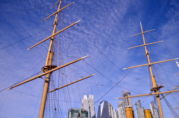 masts and rigging