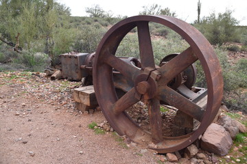 Fototapeta premium Arizona's abandoned and rusted mining equipment