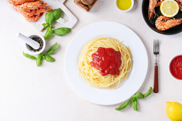 Fried shrimp prawns Italian spaghetti pasta