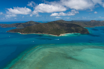 Luftaufnahme beim Helikopter-Rundflug über das Great Barrier Reef © jeho.photography
