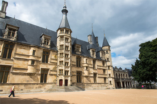 musée Anne de Beaujeu à Moulins dans l'Allier en France