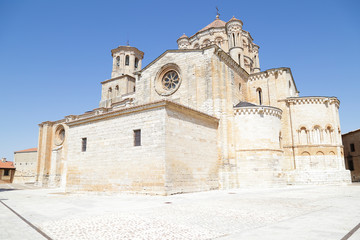Fototapeta na wymiar Collegiate church of Santa María la Mayor (Church of Saint Mary the Great) Toro, Zamora, Spain