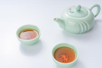 teapot and cups
