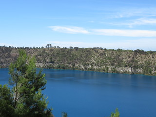 Fototapeta na wymiar Blue Lake in Mount Gambier, Australia