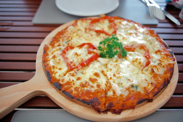 美味しい　イタリアン　ピザ　ピッツア　シーフード