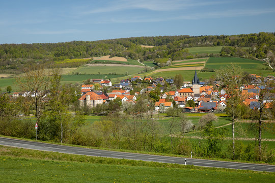Das Dorf Netra in Hessen