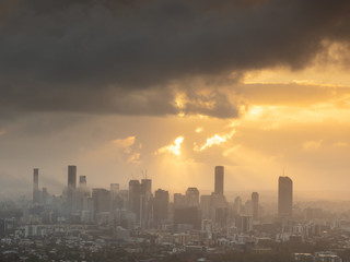 Fototapeta na wymiar Brisbane City sunrise with dramatic mist