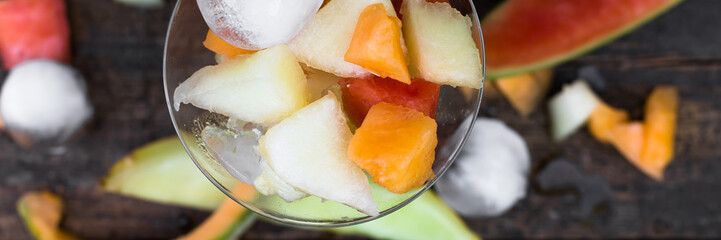 panorama mit melonen dessert