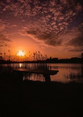Zachód słońca. Jezioro na Warmii. Dywity © P.Ch. Fotografia