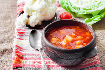 Tomato soup with cabbage and cauliflower