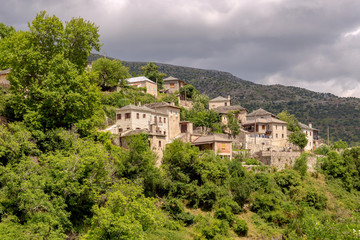 Fototapeta na wymiar Traditional greek village Syrrako (Epirus, Greece).