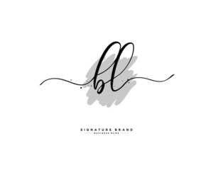 Obraz premium B L BL initial logo handwriting template vector