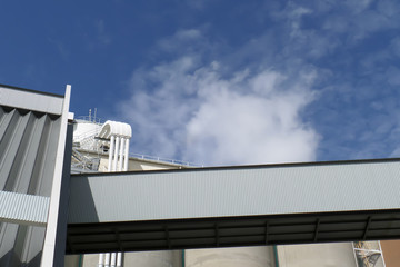 Obraz premium Modern industrial building