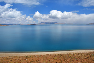 Great lakes of Tibet. Lake Rakshas Tal (Langa-TSO) in summer in summer day