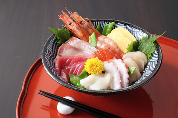 ちらし寿司　海鮮丼