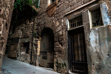 Fototapeta na wymiar Passage in the old town of Cardona in Catalonia, Spain