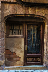 Fototapeta na wymiar Old door in the old town of Cardona in Catalonia, Spain