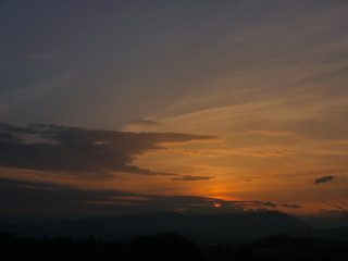 Fototapeta na wymiar golden sunset sky
