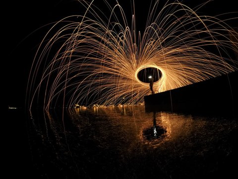 yellow sprinkling light