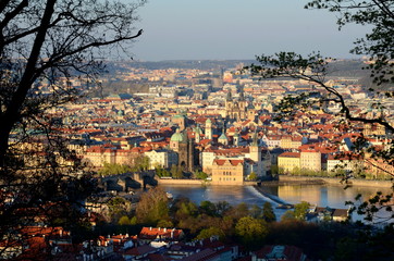 Obraz premium Panoramic view of Prague from Petrin Hill in spring