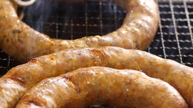 SAI AUA NOTRHERN THAI SPICY SAUSAGE